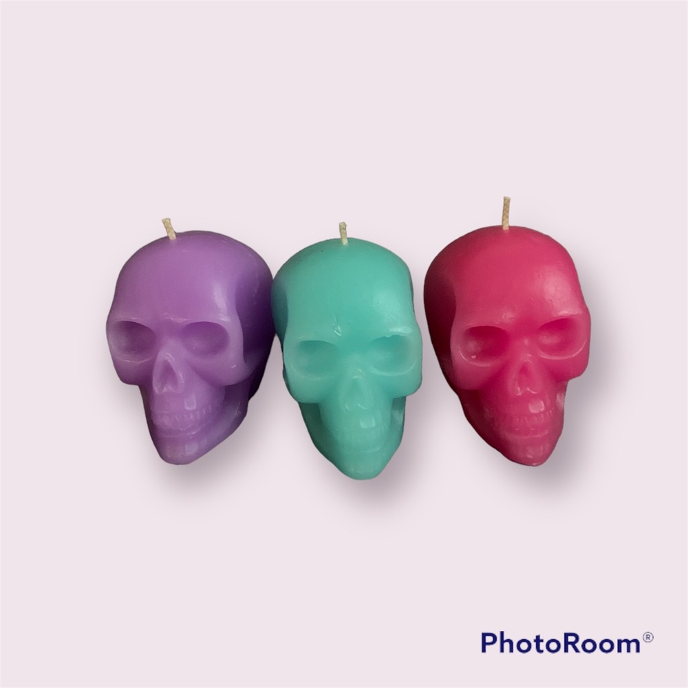 💀Decorative 3 Colorful Skull Candles for Halloween 🎃